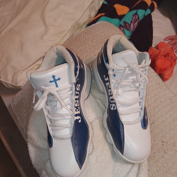 Jordan 13 - Picture 2 of 6